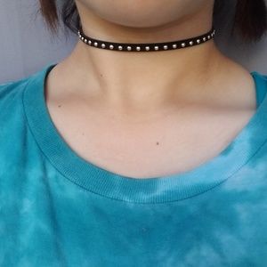 Black choker with gold dots